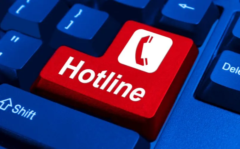 Gọi Hotline – Giải quyết vấn đề cấp bách